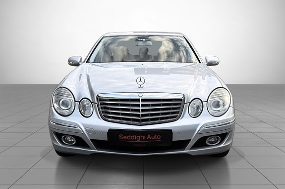 Mercedes-Benz E200 d 2 of 30