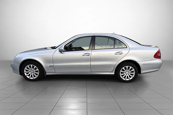 Mercedes-Benz E200 d 8 of 30