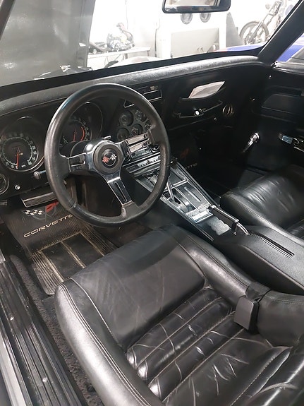 Chevrolet Corvette 17 of 27