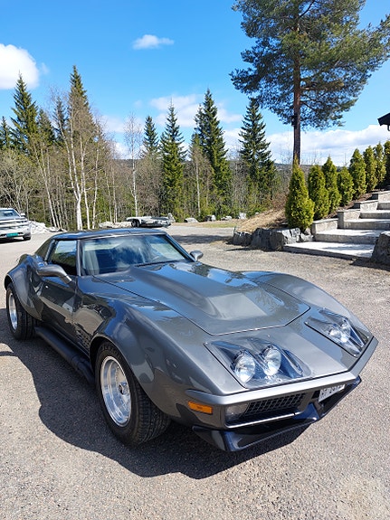 Chevrolet Corvette 3 of 27