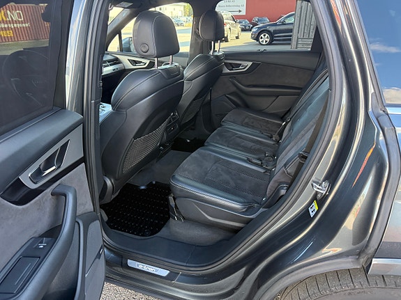 Audi Q7 19 of 30