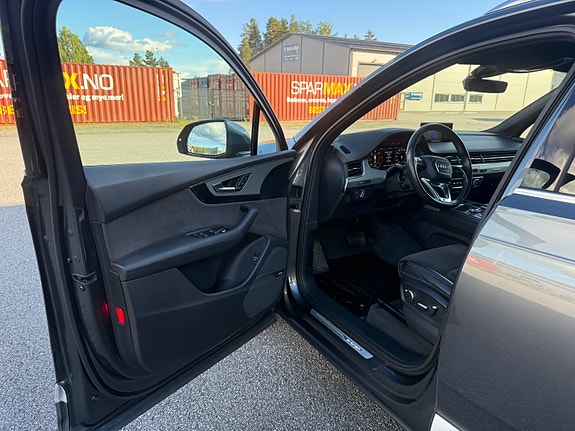 Audi Q7 15 of 30