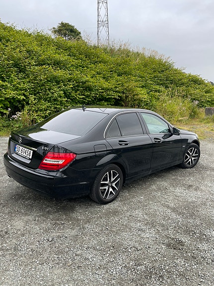 Mercedes-Benz C180 d 5 of 12