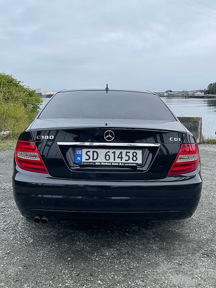 Mercedes-Benz C180 d 4 of 12