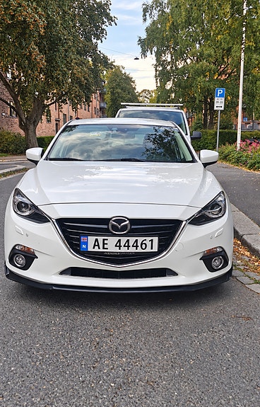 Mazda 3 3 of 8