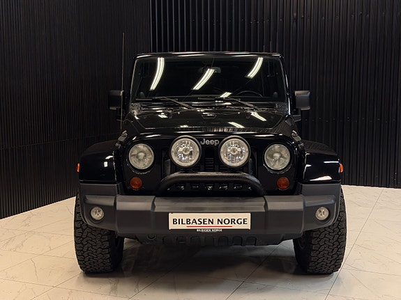 Jeep Wrangler 3 of 30