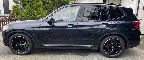 BMW iX3 8 of 30