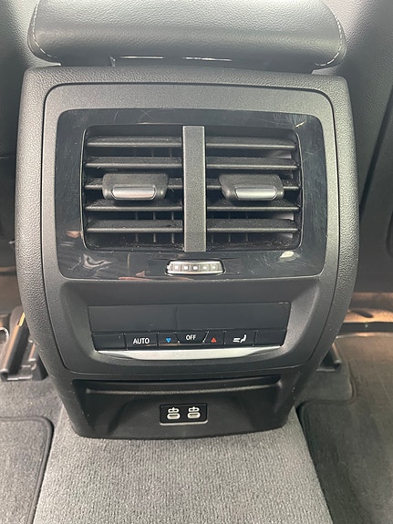 BMW iX3 21 of 30
