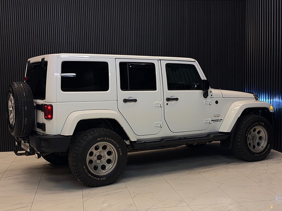 Jeep Wrangler 10 of 27