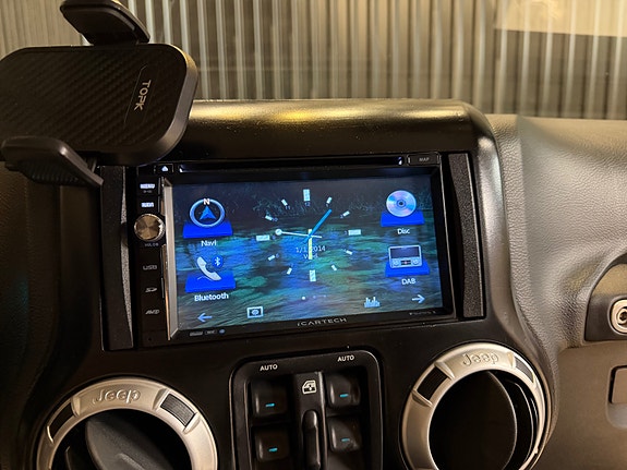 Jeep Wrangler 23 of 27