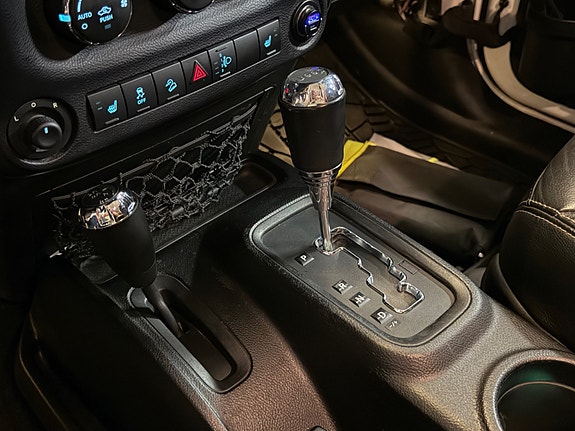 Jeep Wrangler 20 of 27