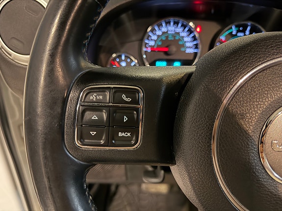 Jeep Wrangler 17 of 27