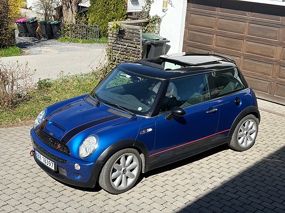 MINI Cooper S 2 of 30