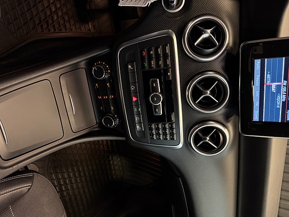 Mercedes-Benz 29 of 30