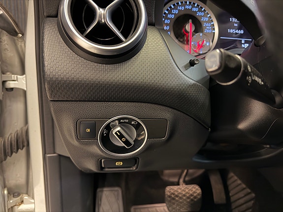 Mercedes-Benz 22 of 30