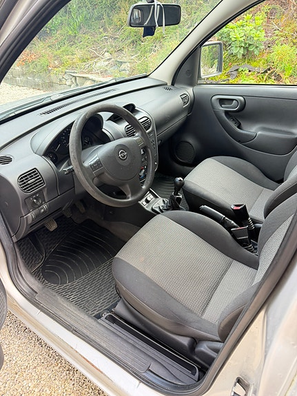 Opel Combo 8 of 12