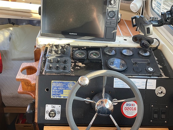 Godt vedlikeholdt 28 fot Wiking AC  Cabincruiser 7 of 30