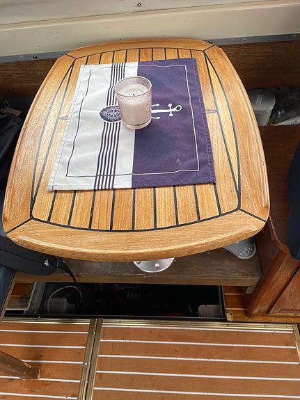 Godt vedlikeholdt 28 fot Wiking AC  Cabincruiser 28 of 30