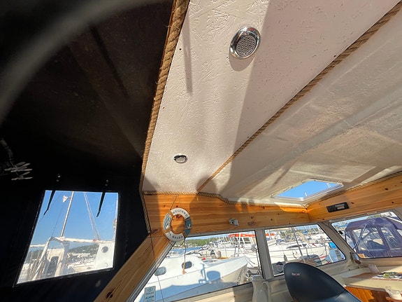 Godt vedlikeholdt 28 fot Wiking AC  Cabincruiser 10 of 30