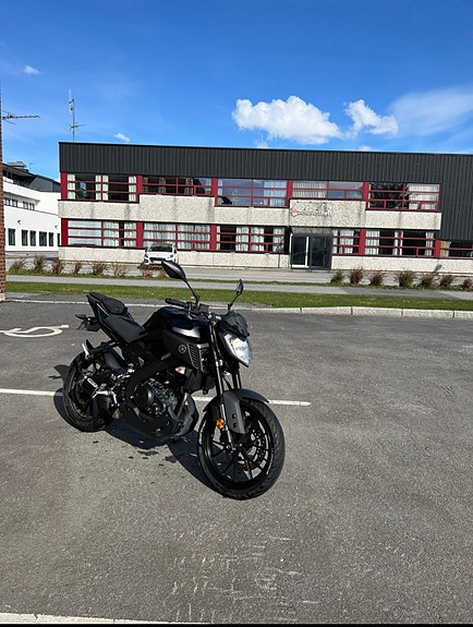 Yamaha MT-125 9 of 10