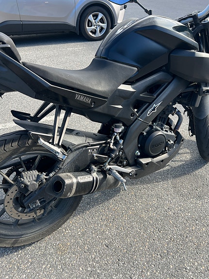 Yamaha MT-125 5 of 10