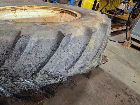 Ford 600/65R38 3 of 6