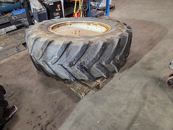 Ford 600/65R38 2 of 6