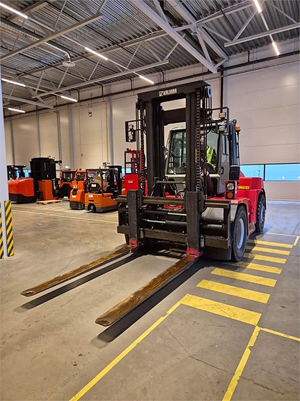 Kalmar LMV DCG127-6 WB3000 3 of 3