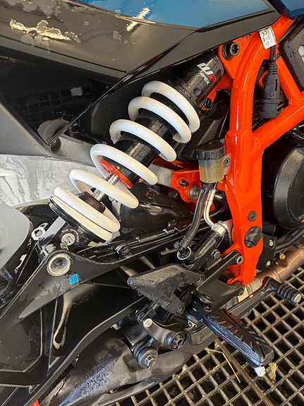KTM 390 Duke 12 of 14