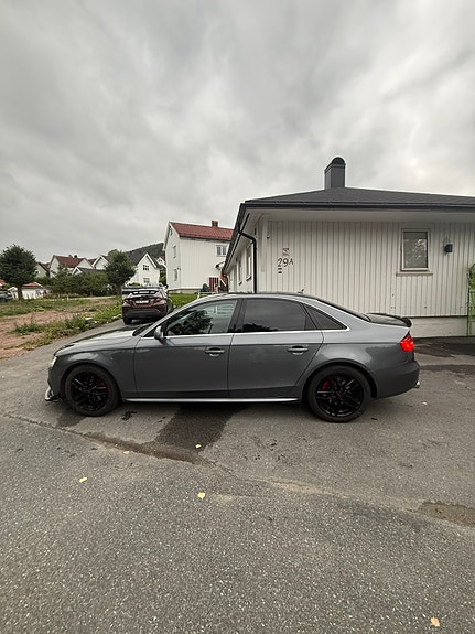 Audi A4 2 of 30