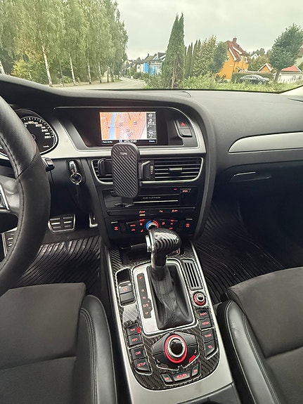 Audi A4 24 of 30