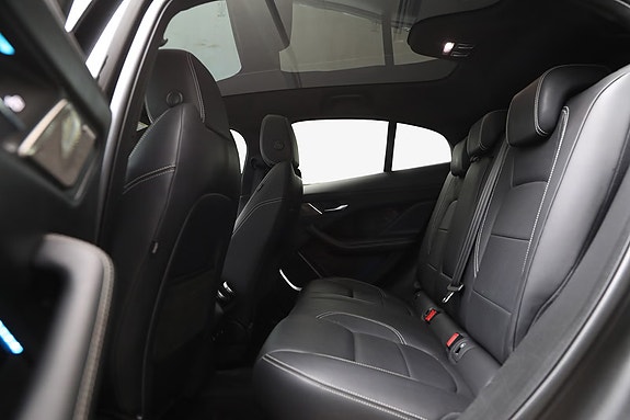 Jaguar I-PACE 7 of 10