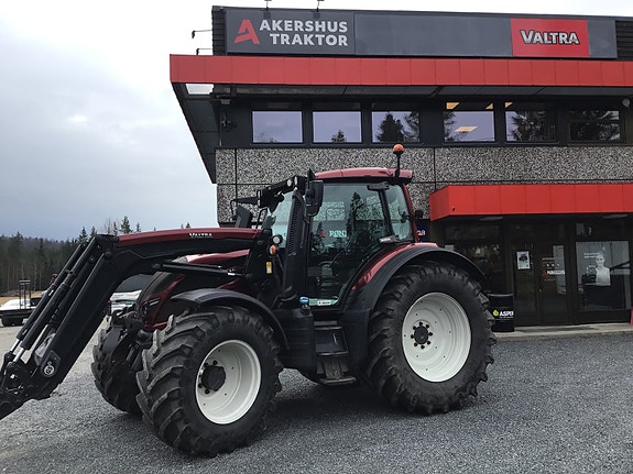 Valtra N174DST med laster og fronthydraulikk! 2019, kr 1 049 000,-
