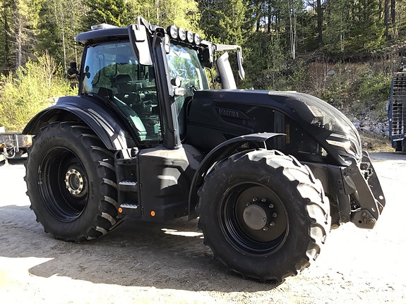 Valtra Q305 Twin Track 2024, kr 1 990 000,-