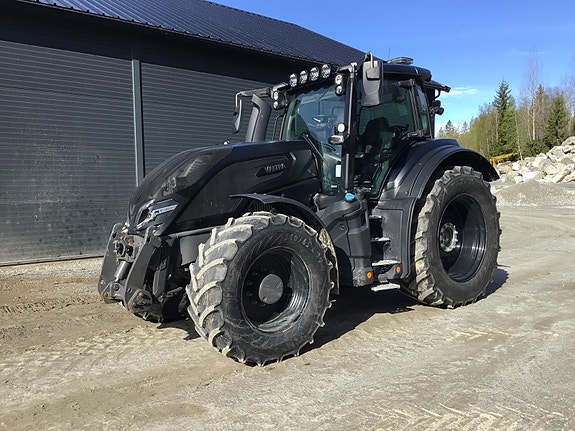 Valtra Q305 Twin Track 2024, kr 1 990 000,-