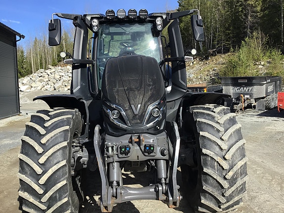 Valtra Q305 Twin Track 2024, kr 1 990 000,-