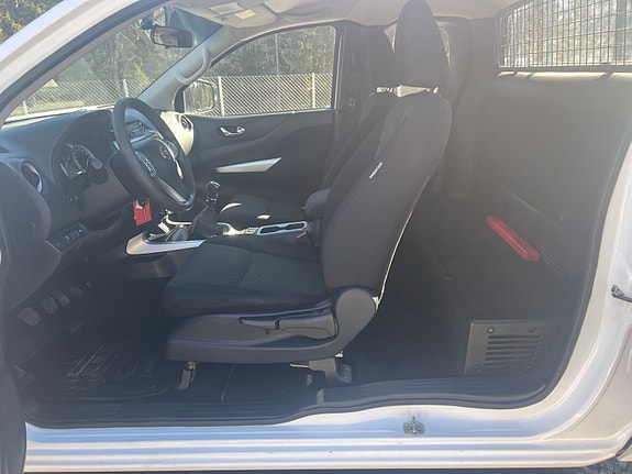 Nissan Navara 14 of 15