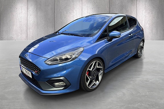 Ford Fiesta 16 of 30