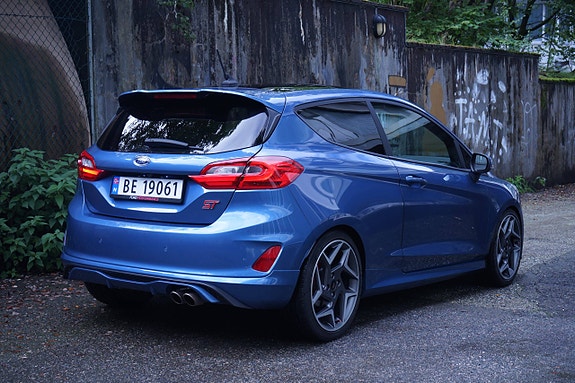 Ford Fiesta 5 of 30