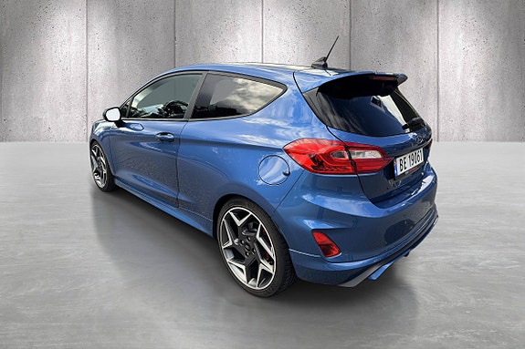 Ford Fiesta 18 of 30