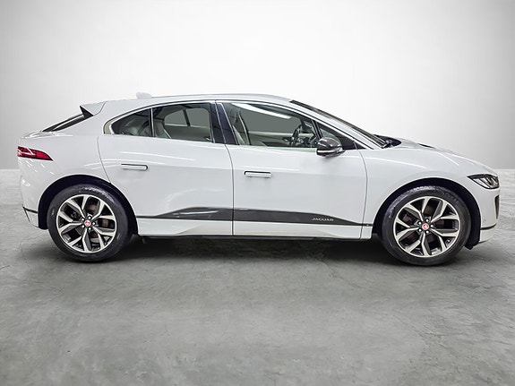 Jaguar I-PACE 6 of 30