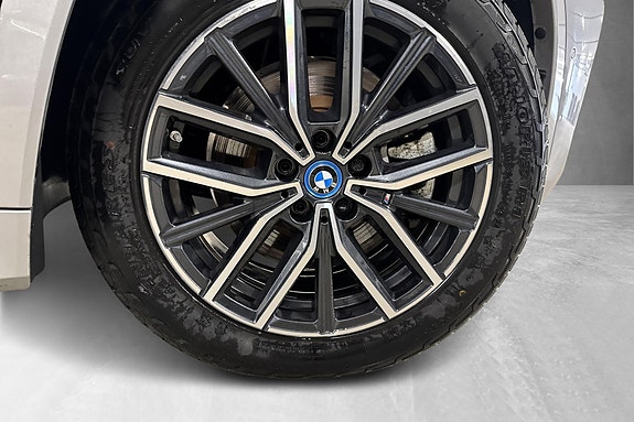 BMW X1 20 of 21