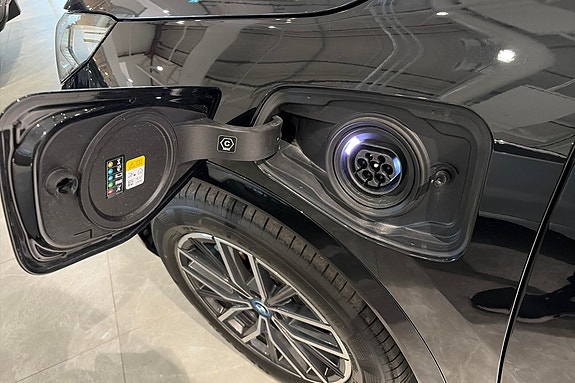 BMW X1 9 of 27