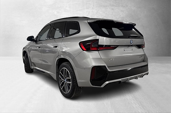 BMW X1 3 of 21