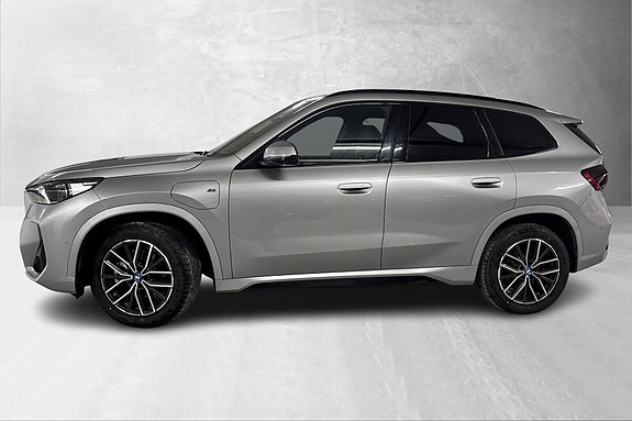 BMW X1 2 of 21