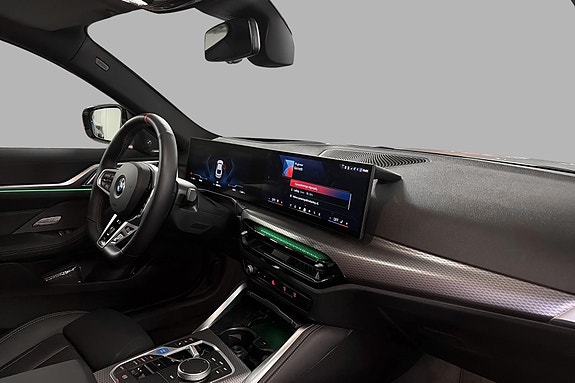 BMW i4 18 of 25