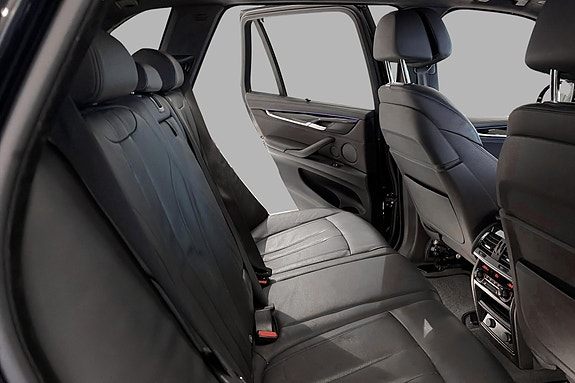 BMW X5 21 of 28