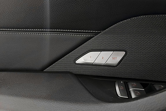 BMW i4 16 of 27