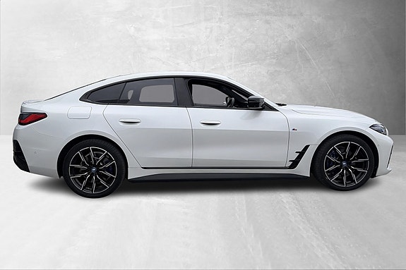 BMW i4 6 of 27