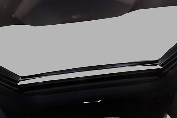 BMW i4 26 of 27